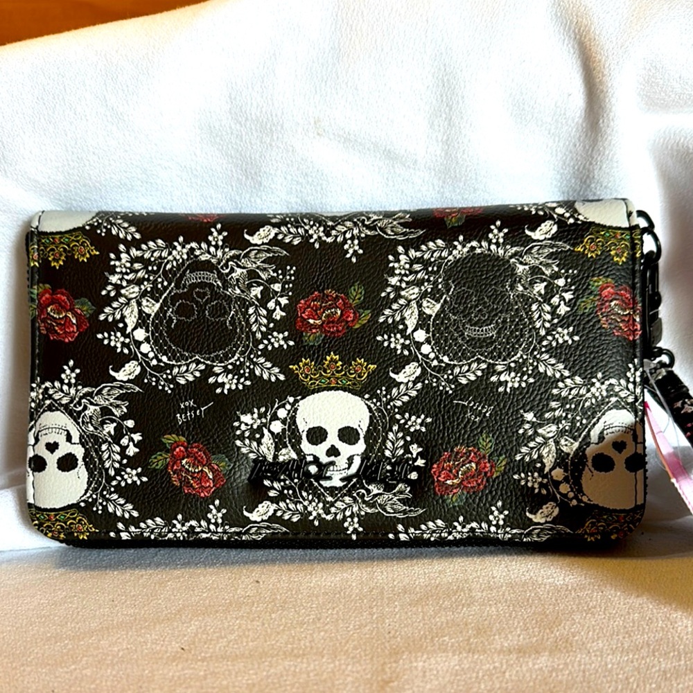 Betsey Johnson Skull Wallet